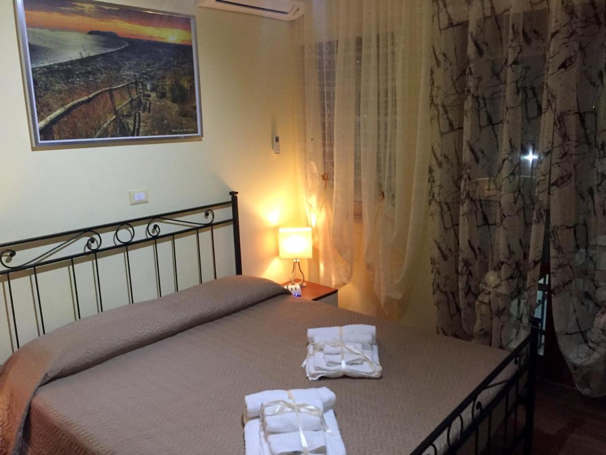 Bed and Breakfast Il Giardino Di Adriana à Terracine Extérieur photo